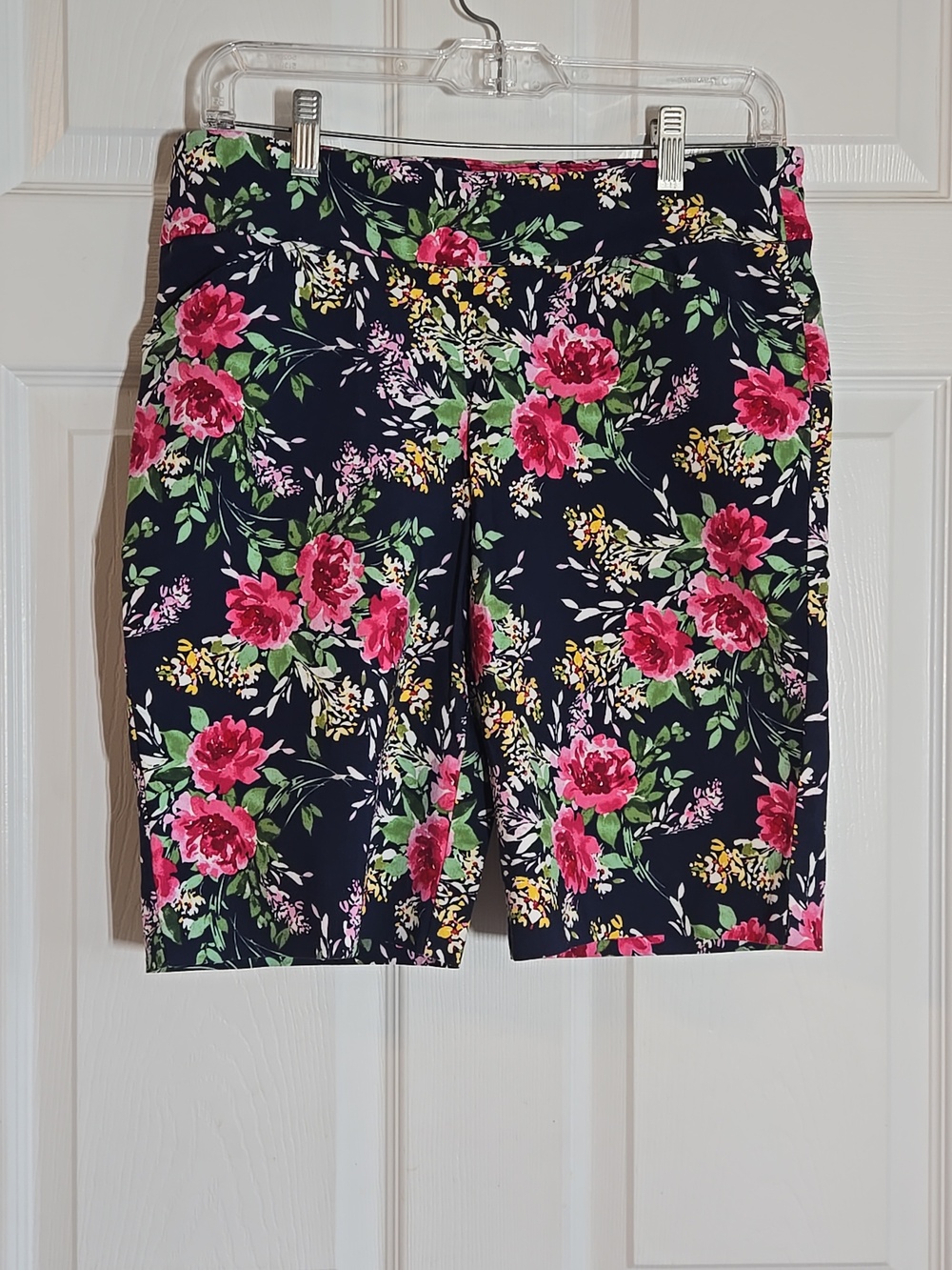 The Pioneer Woman Navy Floral Print Bermuda Shorts Size Medium